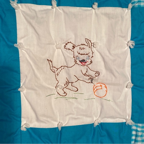 Vintage Handmade Embroidered Baby Tie Quilt 48” x 50” - Picture 3 of 12